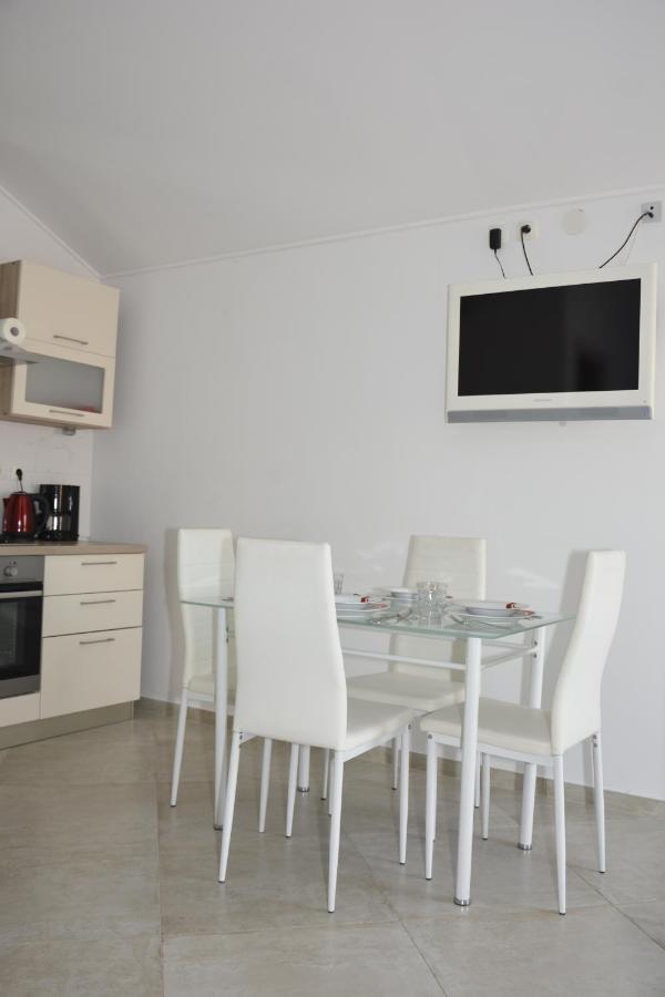 Apartman 2 เซนญ์ ภายนอก รูปภาพ